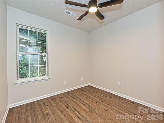 3629 Silver Ore Lane, Charlotte, NC 28216