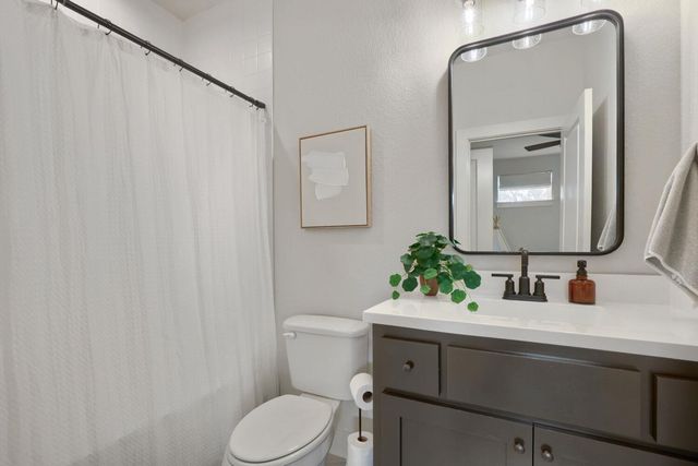 145 Eagle Pass TRL, Georgetown, TX 78628