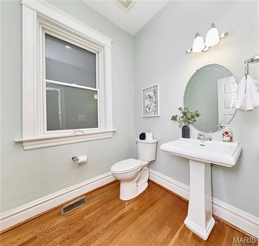 3863 Utah Place, St Louis, MO 63116