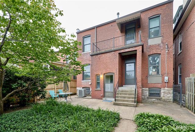 3863 Utah Place, St Louis, MO 63116