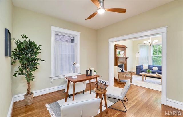 3863 Utah Place, St Louis, MO 63116