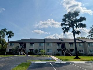 4040 Crystal Lake Drive 101, Pompano Beach, FL 33064