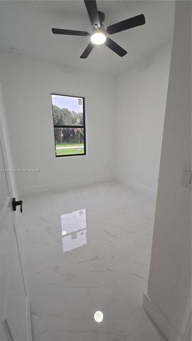 939 SENTINELA BLVD, Lehigh Acres, FL 33974