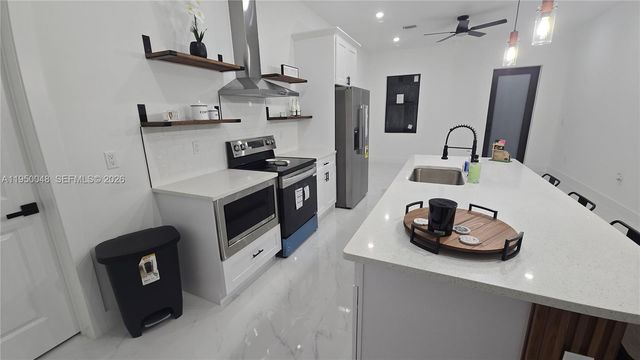 939 SENTINELA BLVD, Lehigh Acres, FL 33974