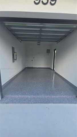 939 SENTINELA BLVD, Lehigh Acres, FL 33974