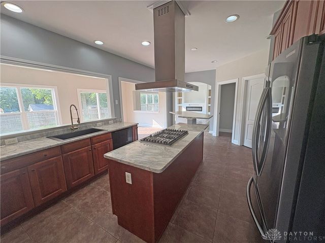 5 Sycamore Springs Drive, Springboro, OH 45066