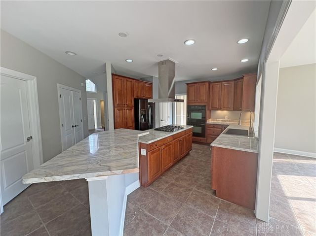 5 Sycamore Springs Drive, Springboro, OH 45066