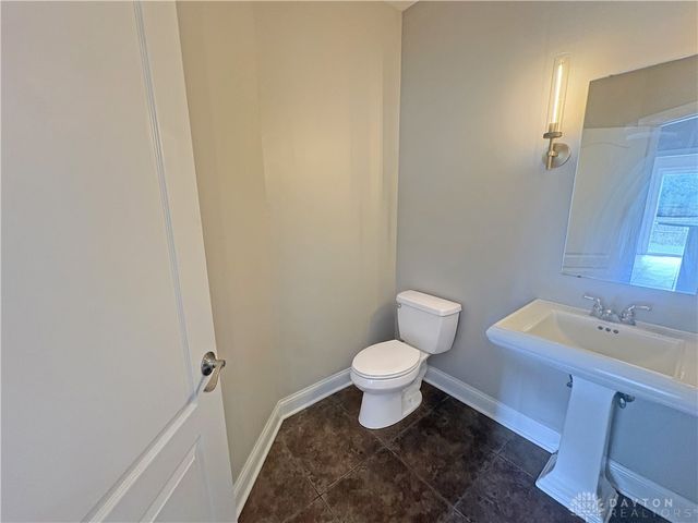 5 Sycamore Springs Drive, Springboro, OH 45066