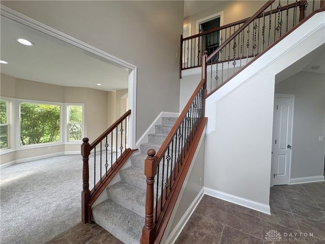 5 Sycamore Springs Drive, Springboro, OH 45066