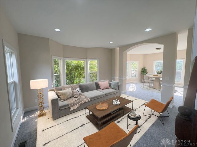 5 Sycamore Springs Drive, Springboro, OH 45066