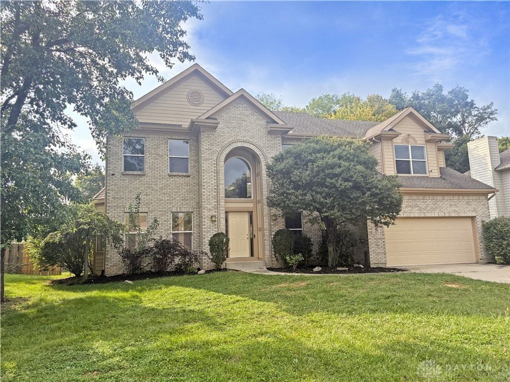 5 Sycamore Springs Drive, Springboro, OH 45066