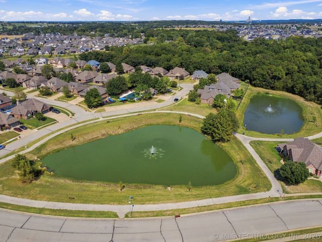 3236 E 146th Street S, Bixby, OK 74008
