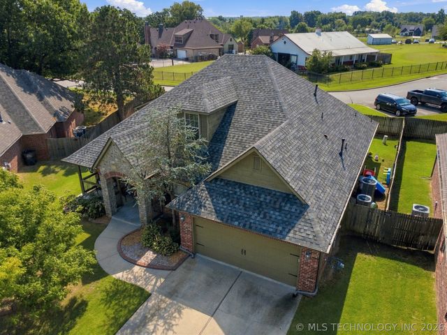 3236 E 146th Street S, Bixby, OK 74008