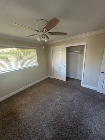 6053 Woodhaven Ave, Carmichael, CA 95608