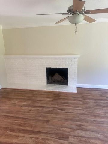 6053 Woodhaven Ave, Carmichael, CA 95608