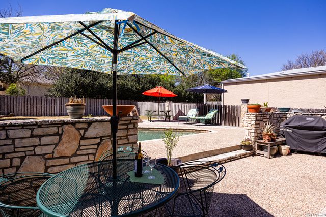 2329 Rock Creek, Kerrville, TX 78028