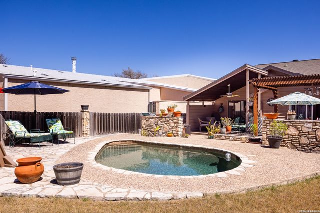 2329 Rock Creek, Kerrville, TX 78028