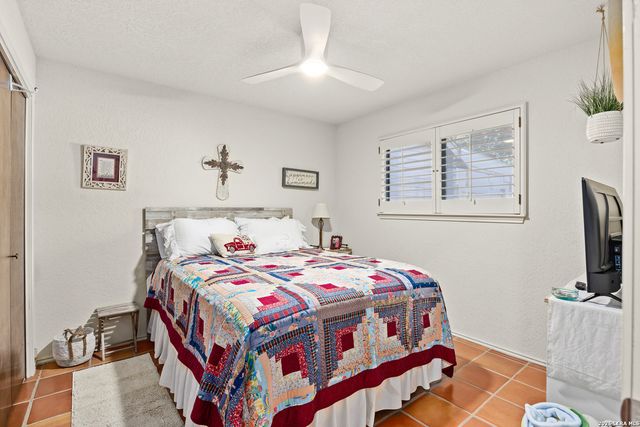 2329 Rock Creek, Kerrville, TX 78028