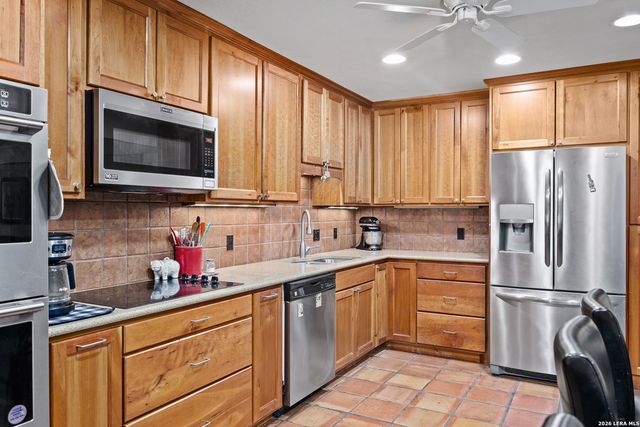 2329 Rock Creek, Kerrville, TX 78028