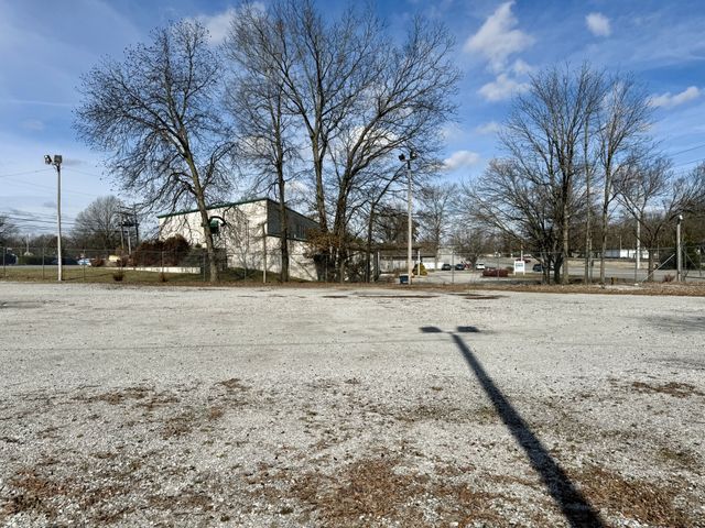 303 N Atlantic St, Tullahoma, TN 37388