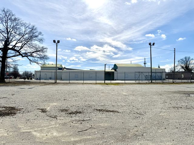 303 N Atlantic St, Tullahoma, TN 37388