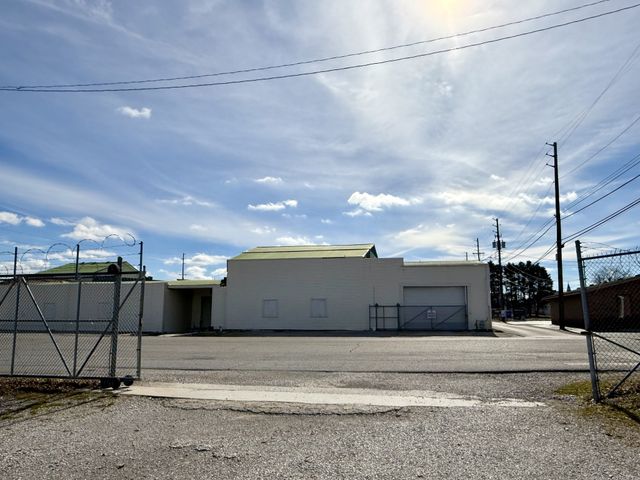 303 N Atlantic St, Tullahoma, TN 37388