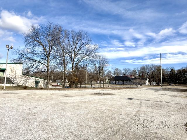 303 N Atlantic St, Tullahoma, TN 37388