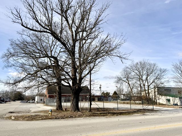 303 N Atlantic St, Tullahoma, TN 37388