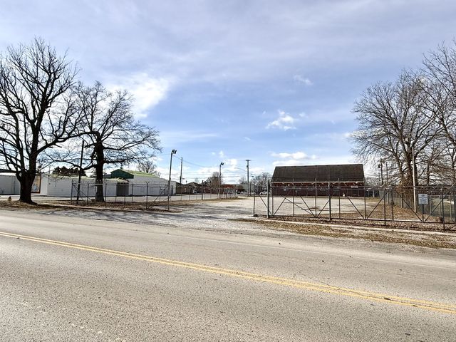 303 N Atlantic St, Tullahoma, TN 37388