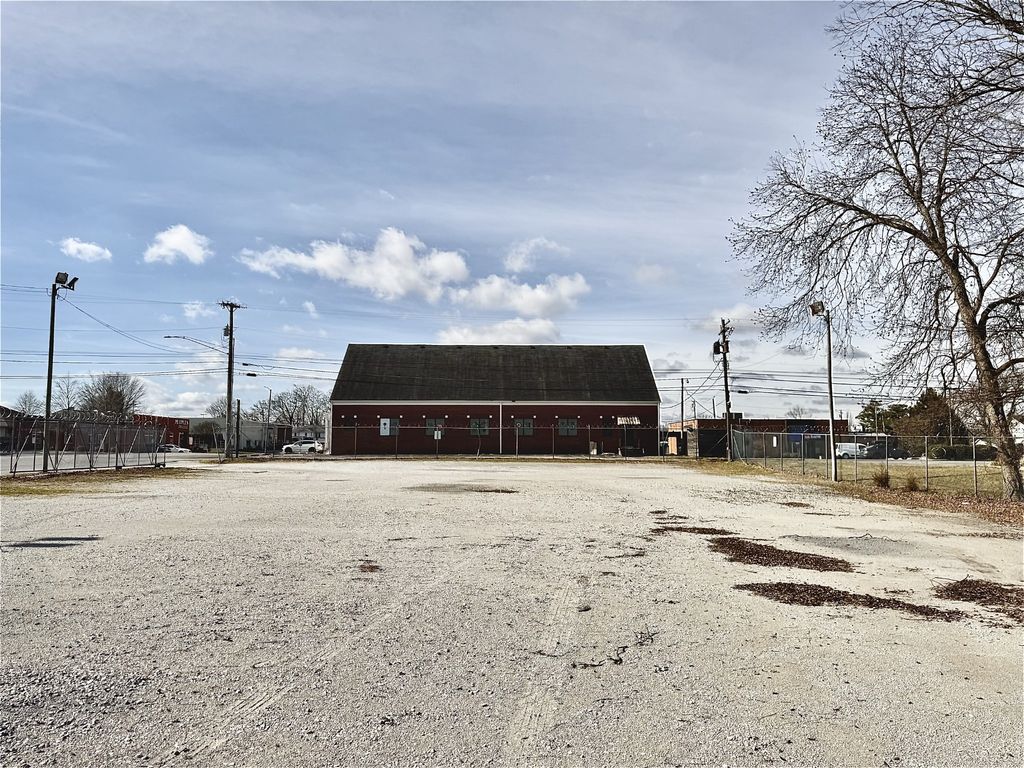 303 N Atlantic St, Tullahoma, TN 37388