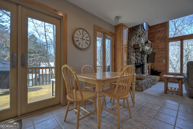 102 Addle Way, Ellijay, GA 30540