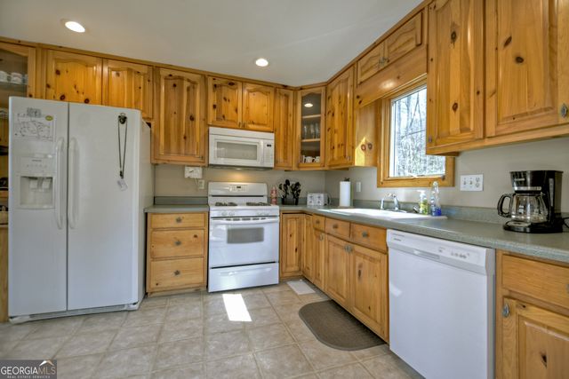 102 Addle Way, Ellijay, GA 30540