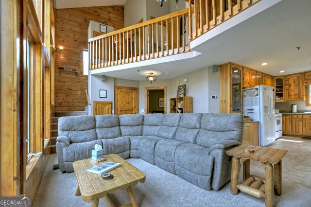 102 Addle Way, Ellijay, GA 30540