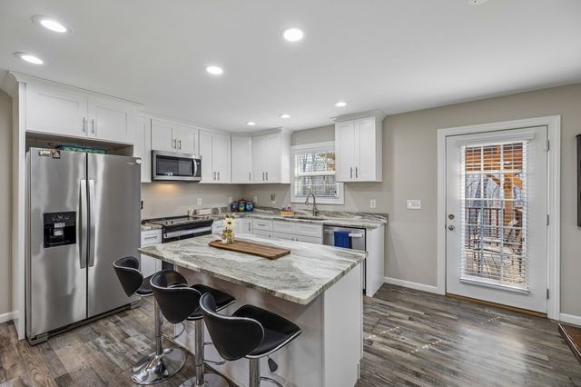 158 Old Babb Rd, Rocky Face, GA 30740