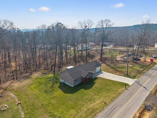 158 Old Babb Rd, Rocky Face, GA 30740