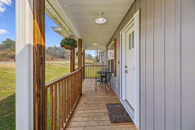 158 Old Babb Rd, Rocky Face, GA 30740