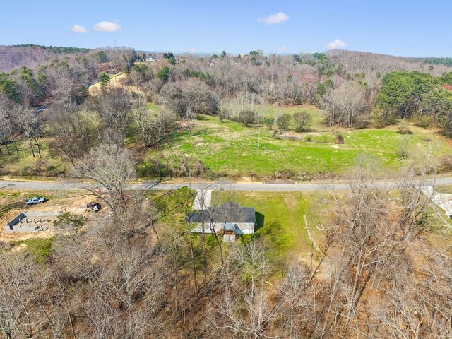 158 Old Babb Rd, Rocky Face, GA 30740