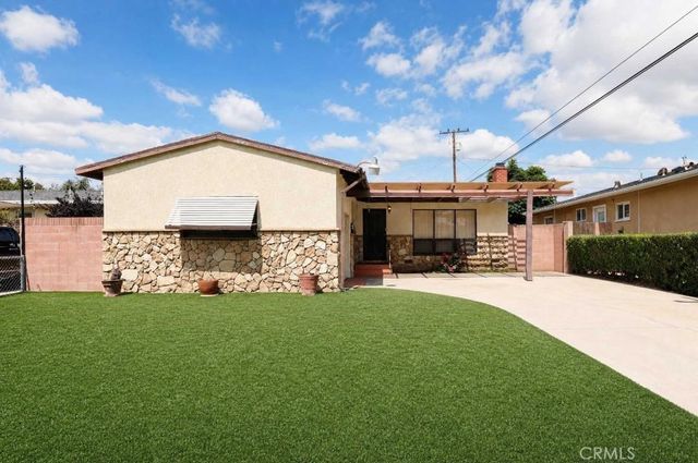 513 Newkirk, Fullerton, CA 92832