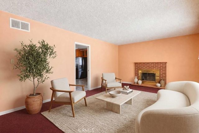 513 Newkirk, Fullerton, CA 92832