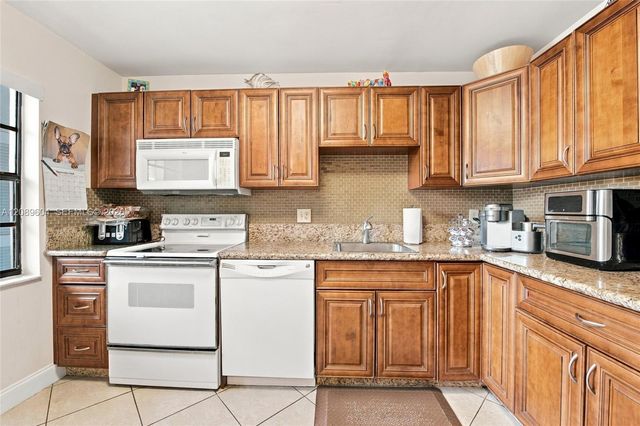 21529 Cypress Hammock Drive 35G, Boca Raton, FL 33428