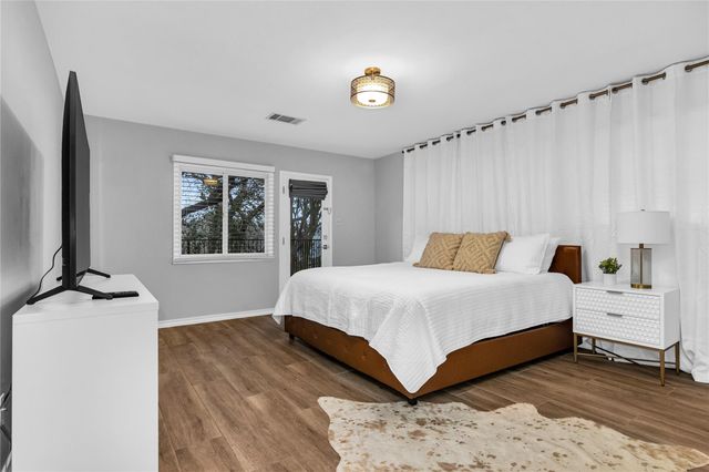 302 Timpanagos DR, Lakeway, TX 78734