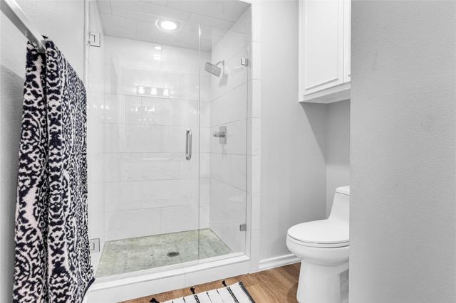 302 Timpanagos DR, Lakeway, TX 78734