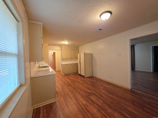 600 Walker Street, Bald Knob, AR 72010
