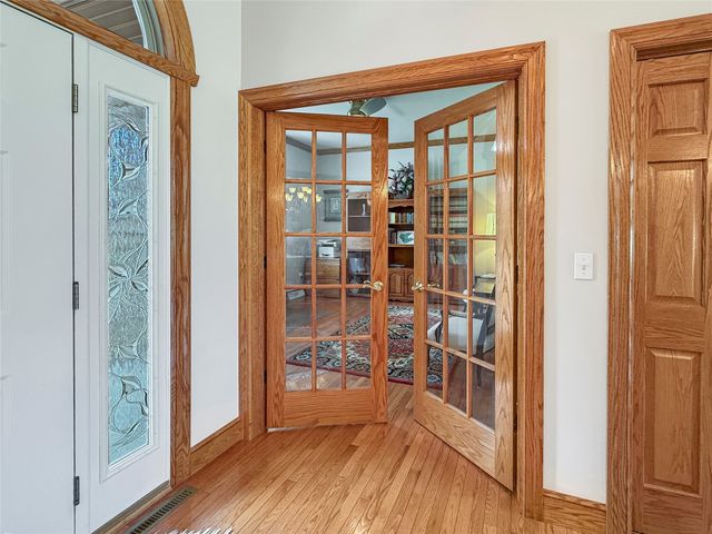 5940 SHADY HOLLOW Drive, Erie, PA 16506
