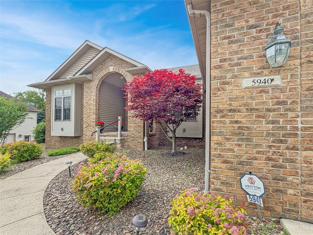 5940 SHADY HOLLOW Drive, Erie, PA 16506