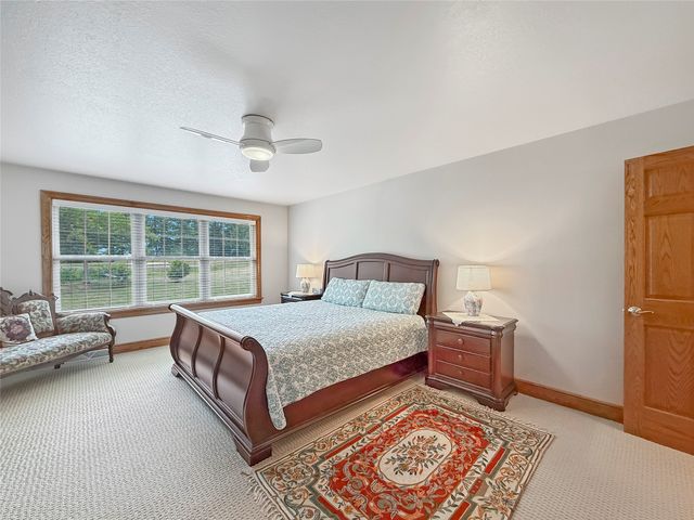 5940 SHADY HOLLOW Drive, Erie, PA 16506