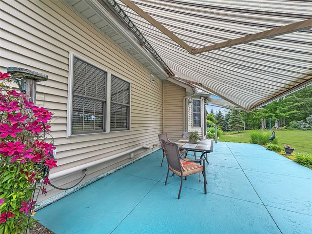 5940 SHADY HOLLOW Drive, Erie, PA 16506
