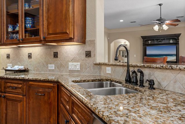 122 OBSCURE WAY, Spring Branch, TX 78070