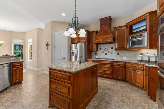 122 OBSCURE WAY, Spring Branch, TX 78070