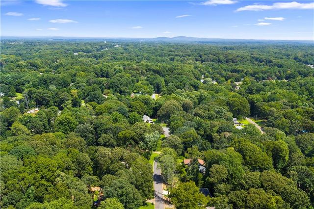 2656 Royal Oak Court, Acworth, GA 30102